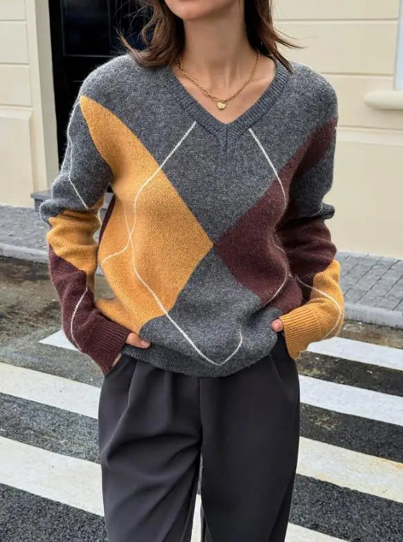 Lena™ | Diamond-Patterned V-Neck Sweater