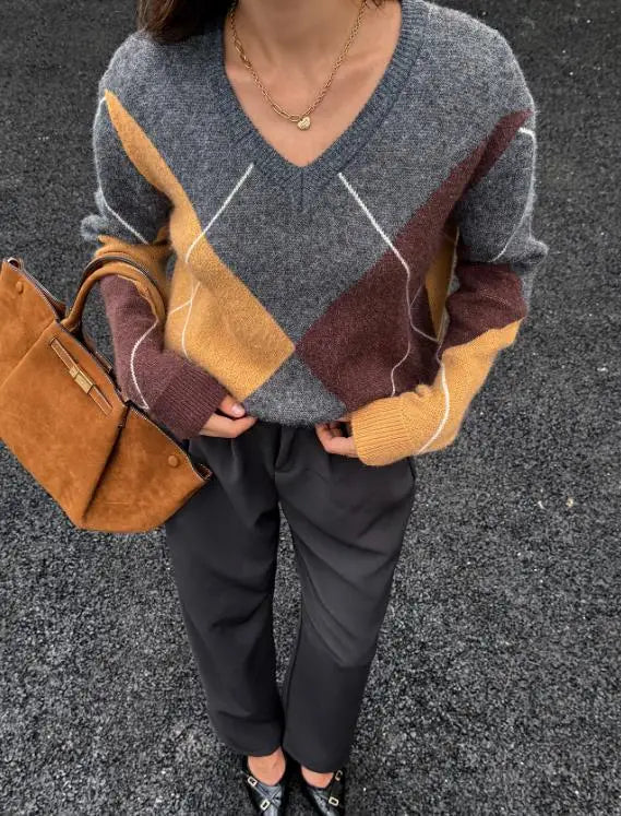 Lena™ | Diamond-Patterned V-Neck Sweater